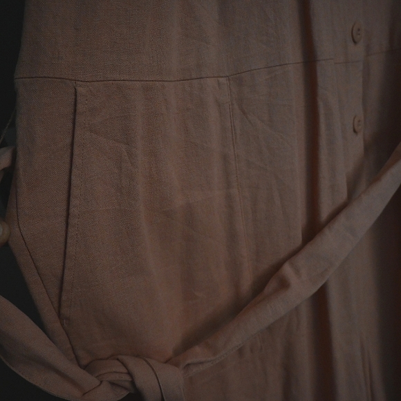 Old navy blush jumpsuit with belt and pockets - Picture 3 of 5